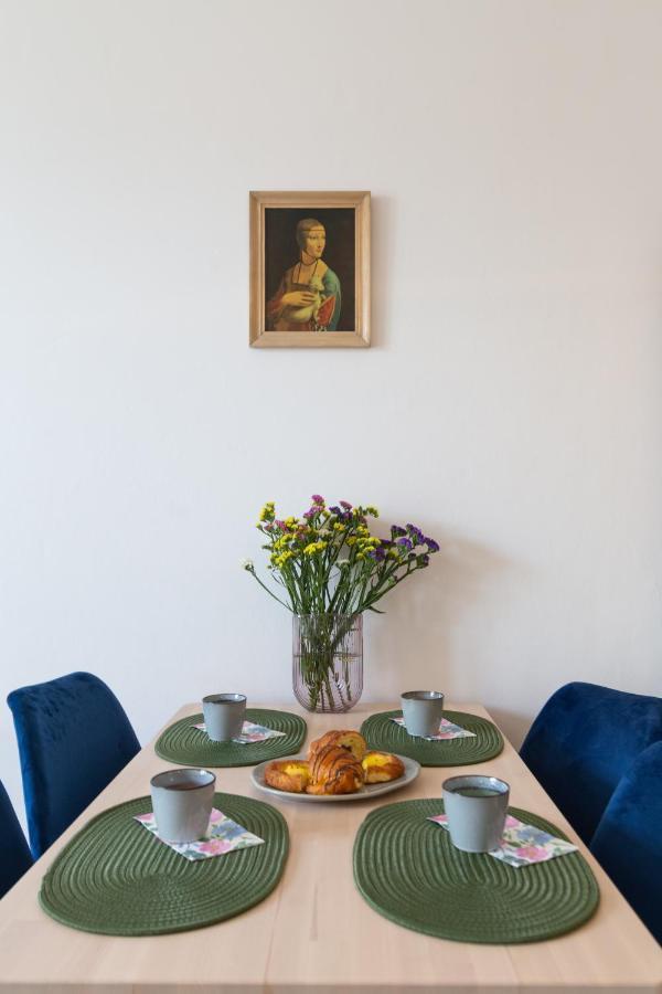Old Town Charming Cozy Fully Equipped Apartamento Cracovia Exterior foto